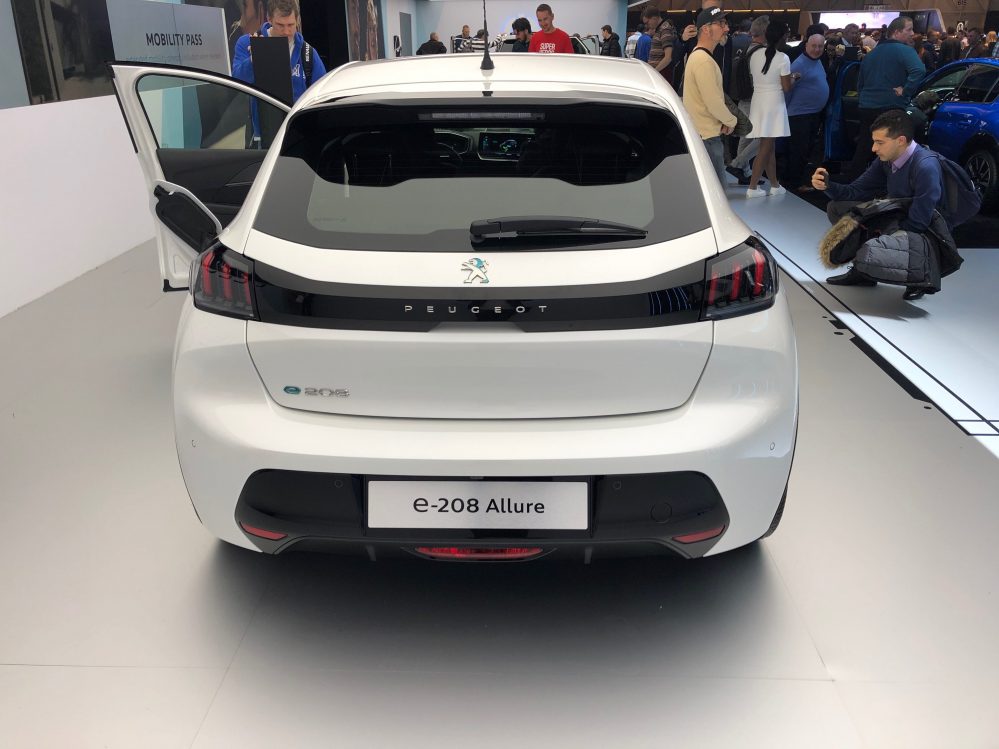 2020- electric Halter Gummimatten OPPL passt für Peugeot 208  nur e-208