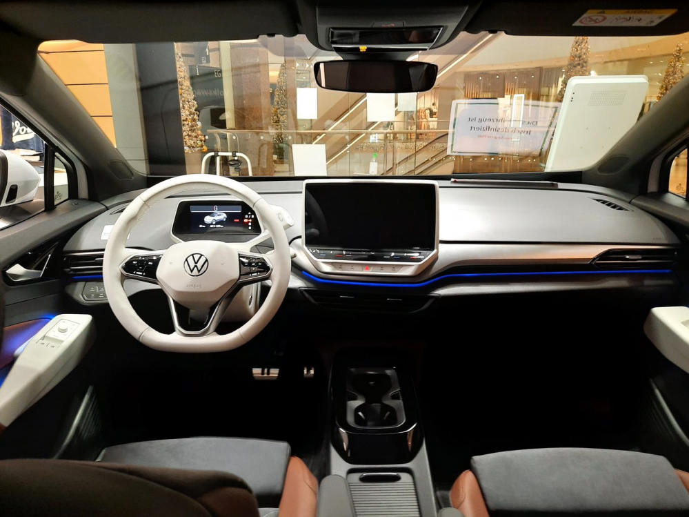 VW ID.4 Pro 4MOTION 77 kWh 195 kW (265 PS) inkl. Bafa mit Abholung in Wolfsburg oder Dresden