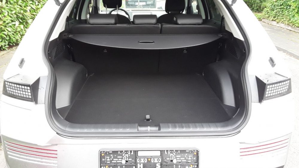 Hyundai IONIQ 5 Elektro AWD 77,4kWh 2023, Project 45 Alternative inkl. UNIQ-Paket, Relax-Paket, Panoramadach, 20 Zoll & mittlere Farbe inkl. Bafa, Lieferung und Zulassung